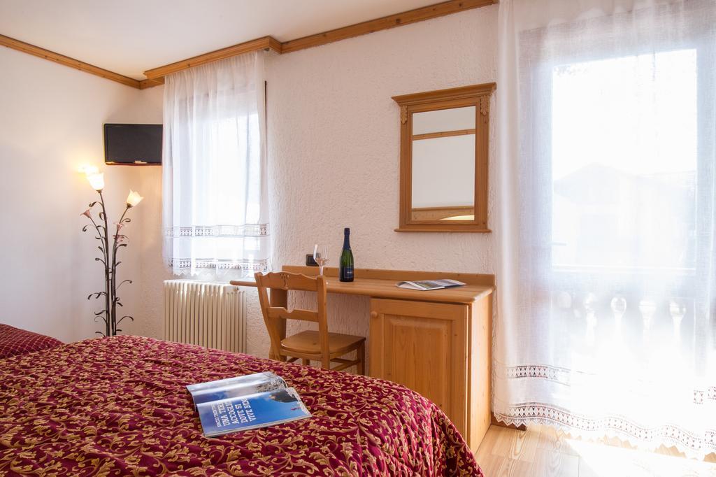 Villa Elena B&B Hotel San Martino Di Castrozza Exteriör bild