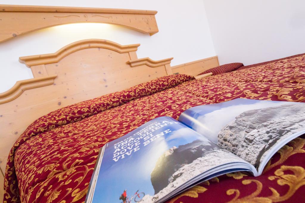 Villa Elena B&B Hotel San Martino Di Castrozza Exteriör bild